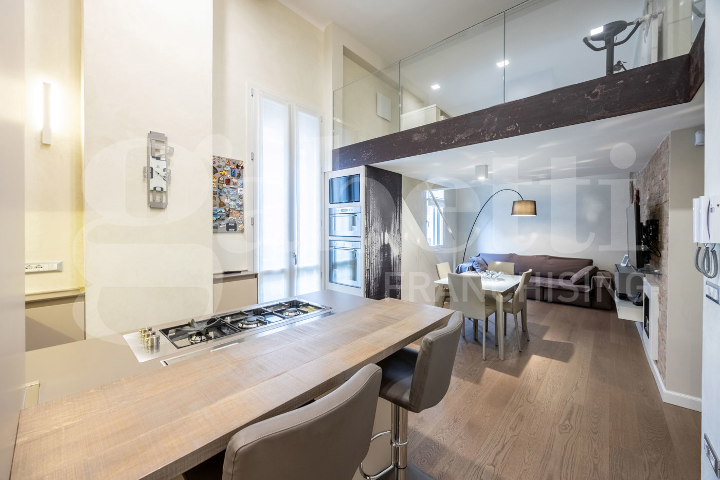 Quadrilocale ristrutturato a Bologna