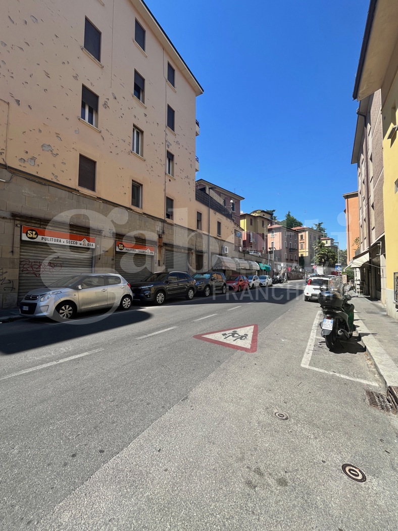 Negozio in vendita a Bologna
