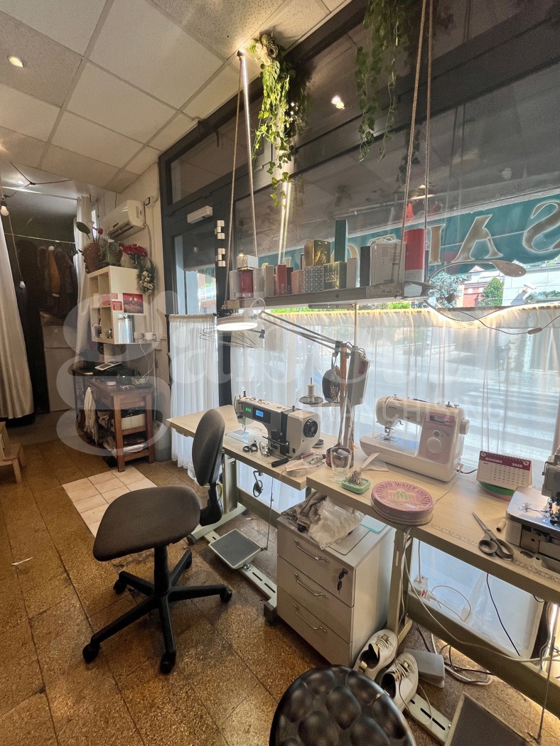 Negozio in vendita a Bologna