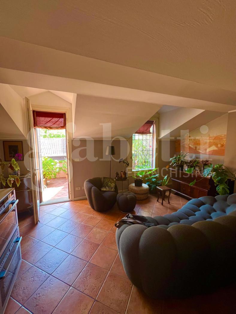 Attico ristrutturato a Bologna