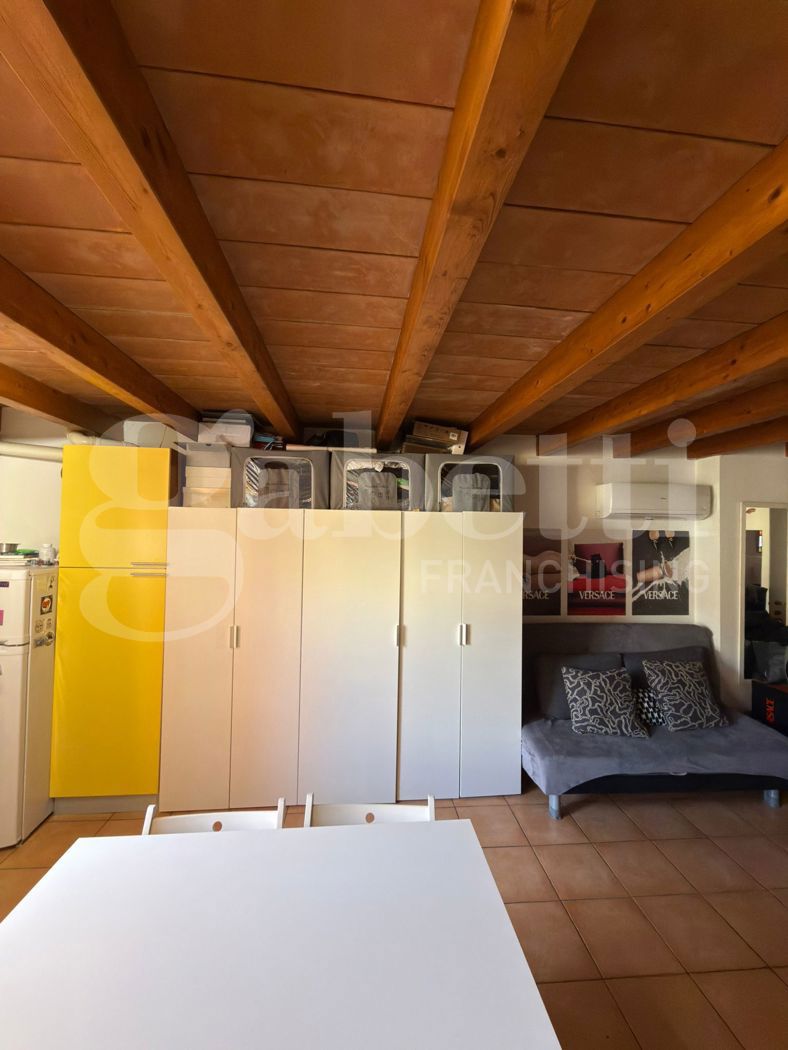 Monolocale arredato in affitto a Bologna