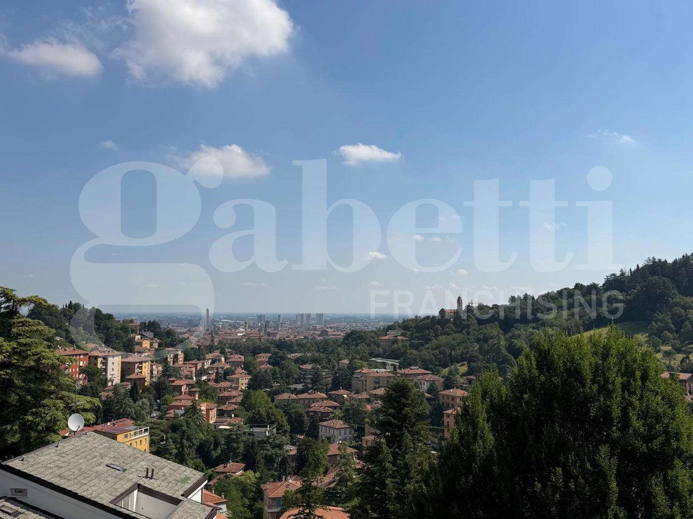 Trilocale in affitto a Bologna
