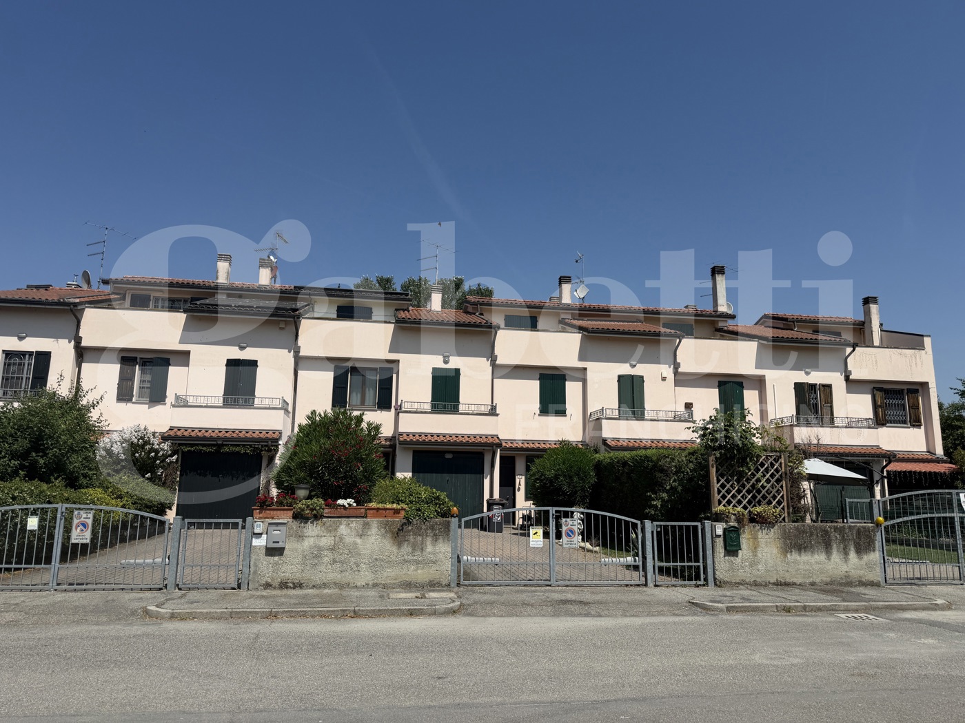 Villa con giardino a Budrio