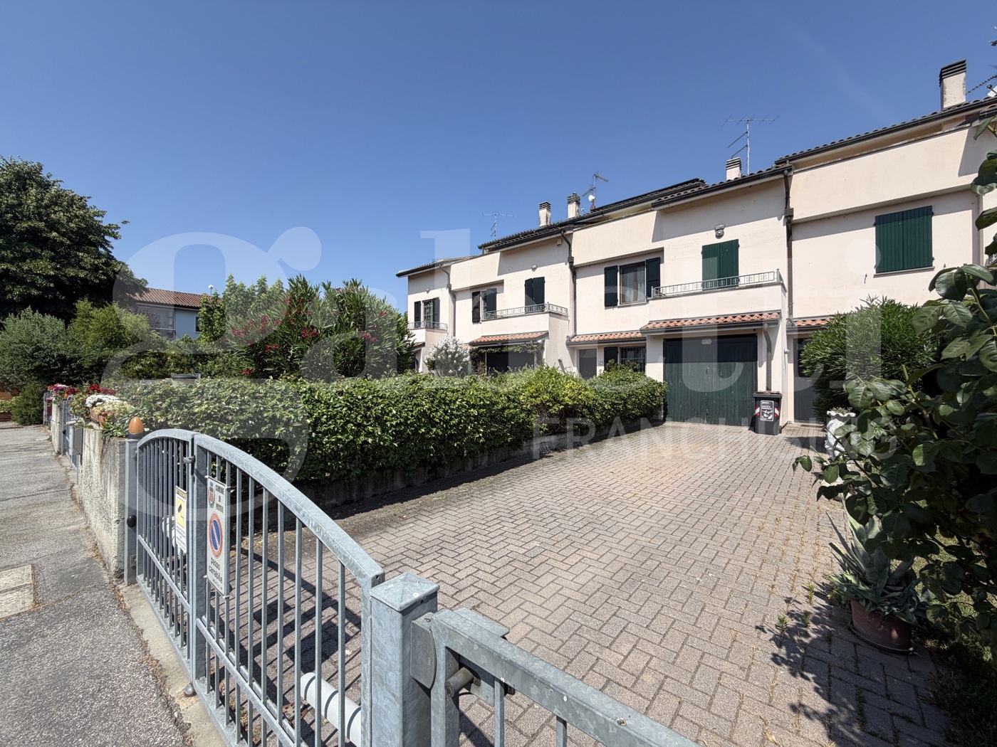 Villa con giardino a Budrio