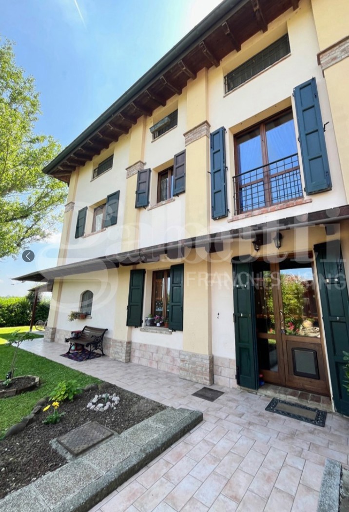 Villa in vendita a San Giovanni in Persiceto