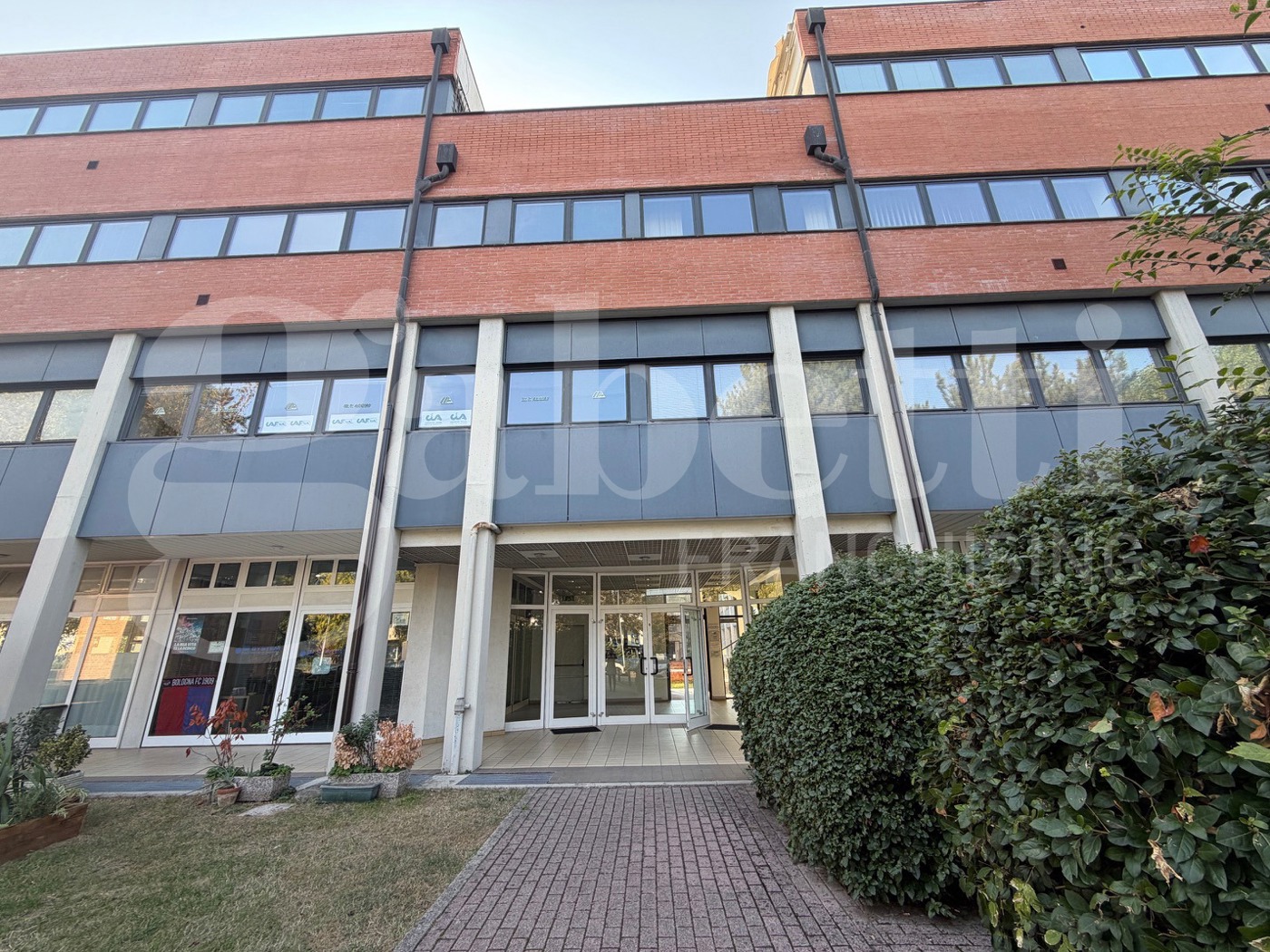 Ufficio in vendita a Calderara di Reno