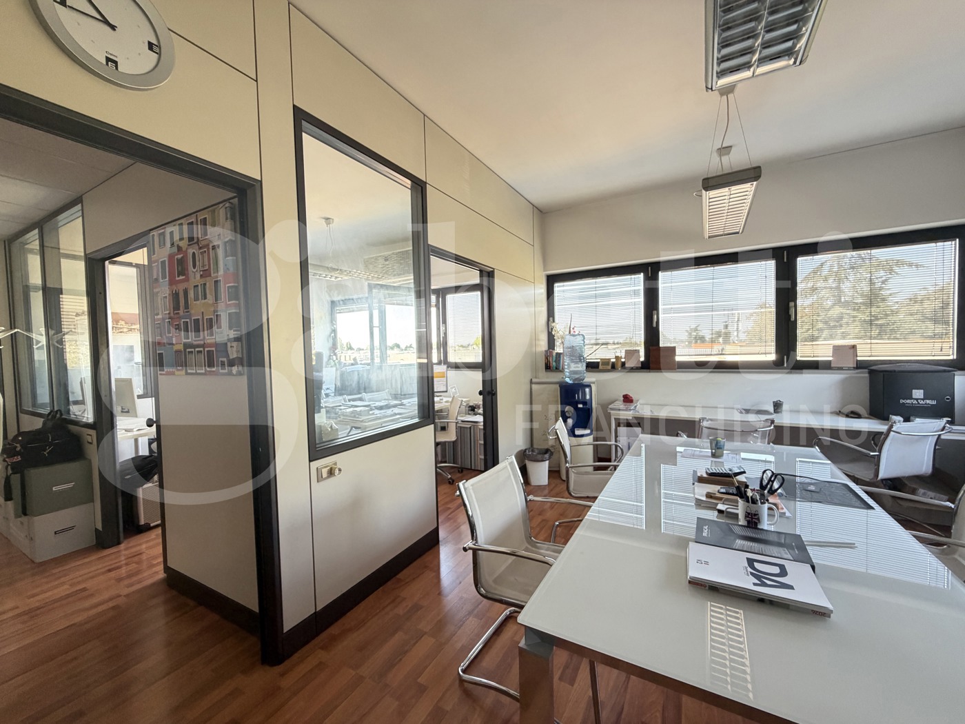 Ufficio in vendita a Calderara di Reno