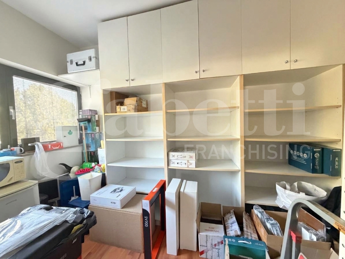 Ufficio in vendita a Calderara di Reno