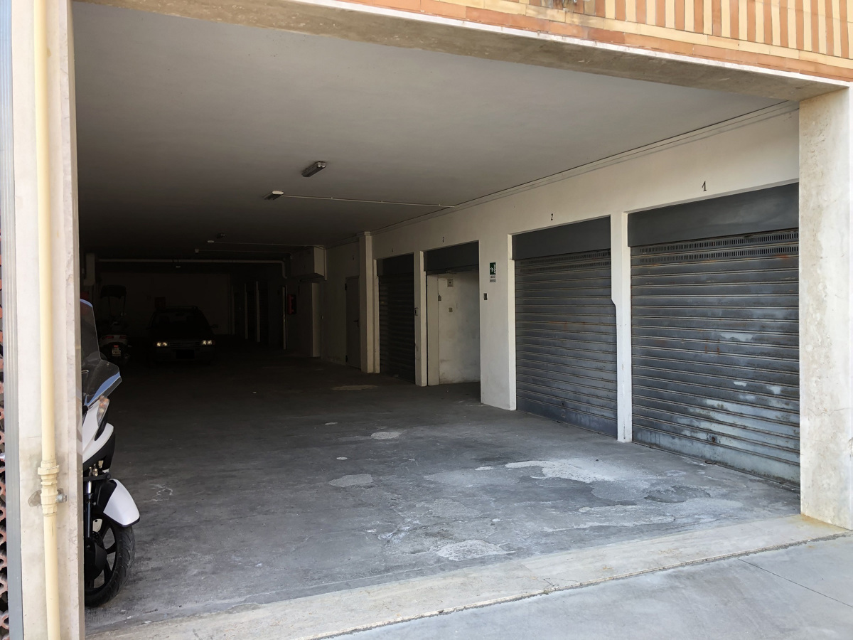 Box/Garage 14mq in vendita a Pescara