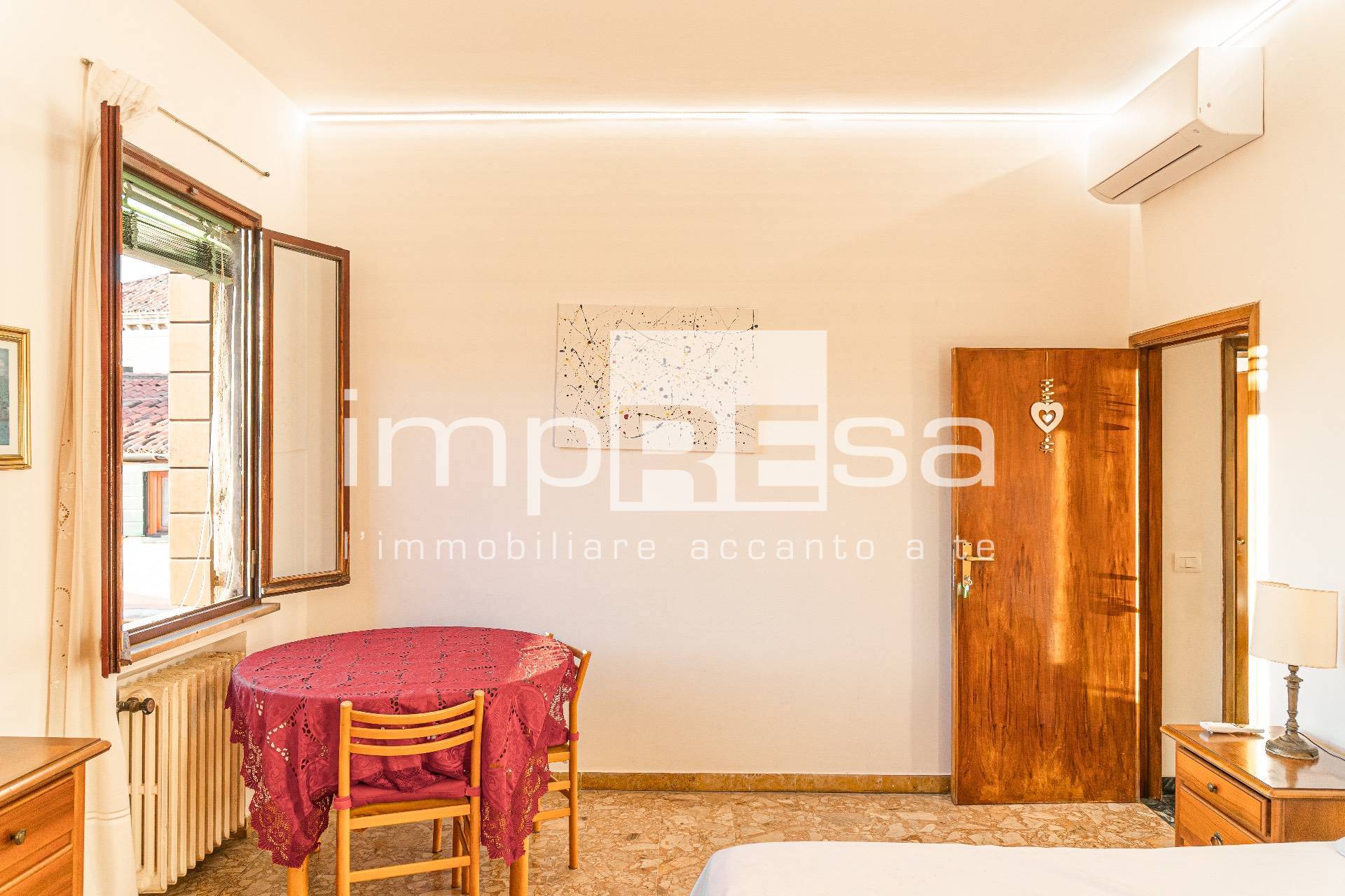 Appartamento in vendita a Venezia, San Polo