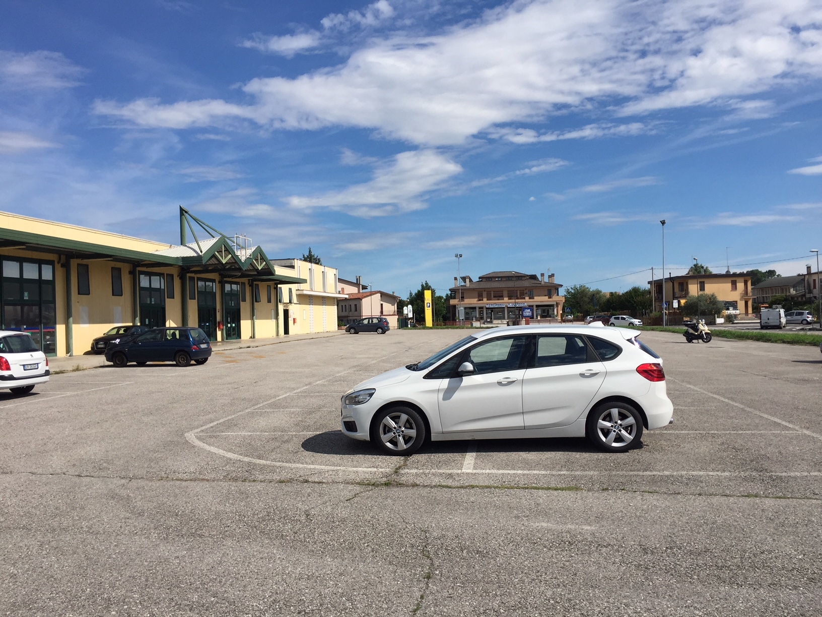 Locale commerciale in vendita a Treviso, Stiore