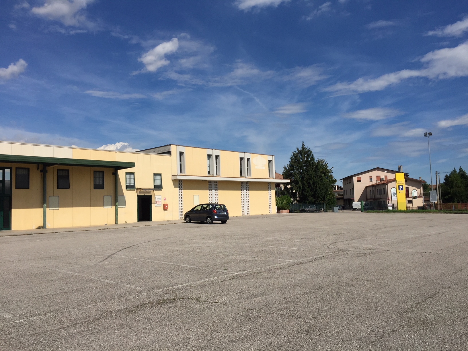 Locale commerciale in vendita a Treviso, Stiore