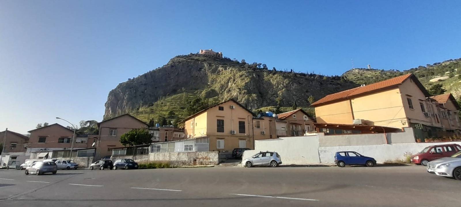 Trilocale in vendita, Palermo arenella