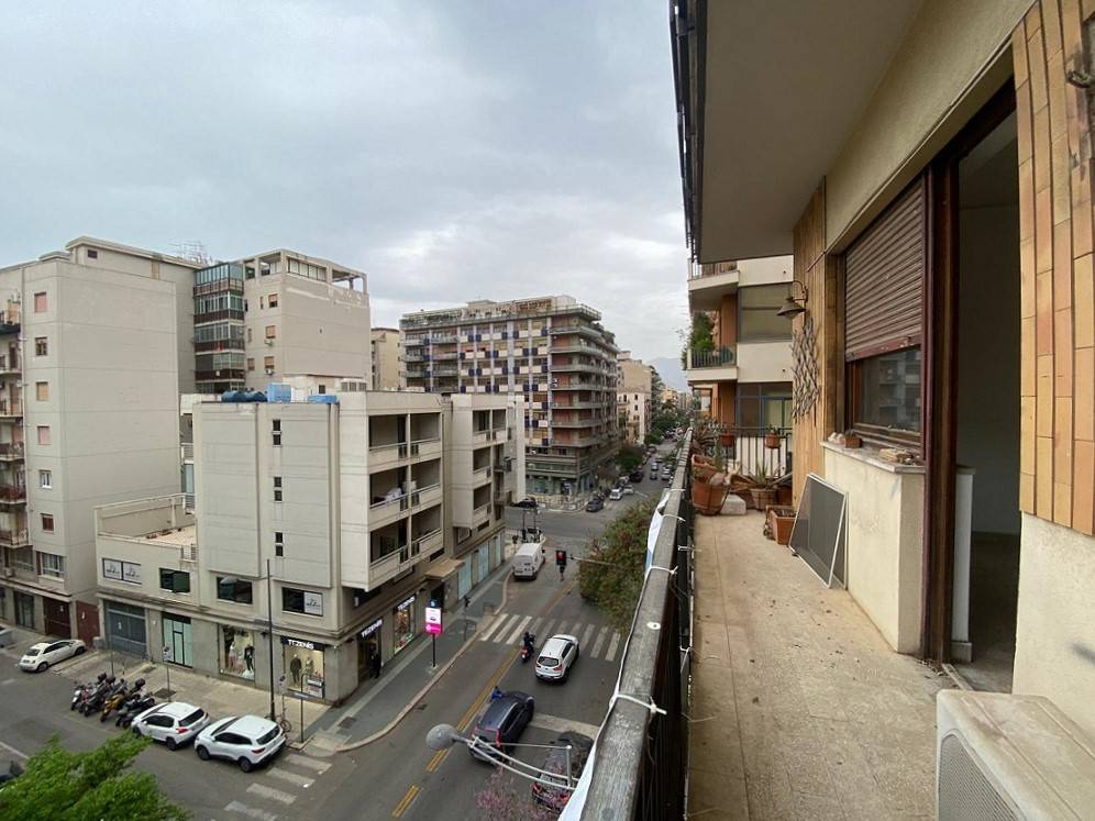Appartamento da ristrutturare, Palermo sciuti
