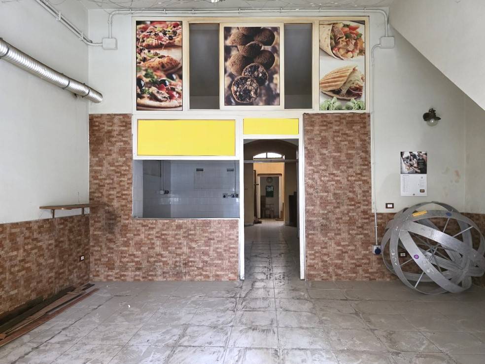 Magazzino in vendita a Palermo, Sampolo