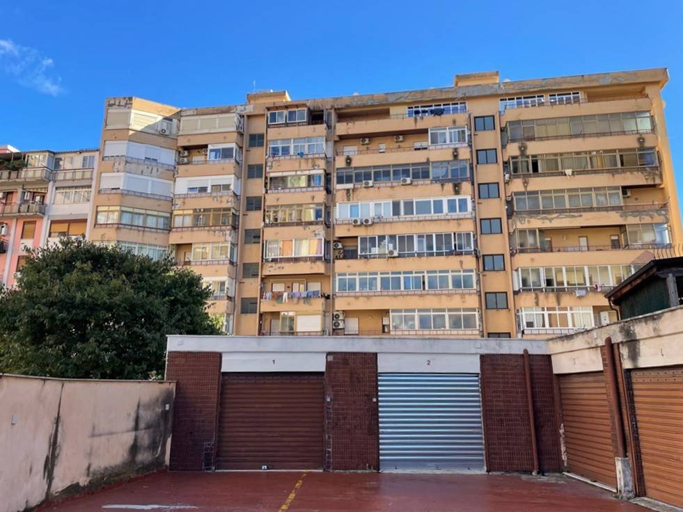 Box o garage in vendita a Palermo, Strasburgo