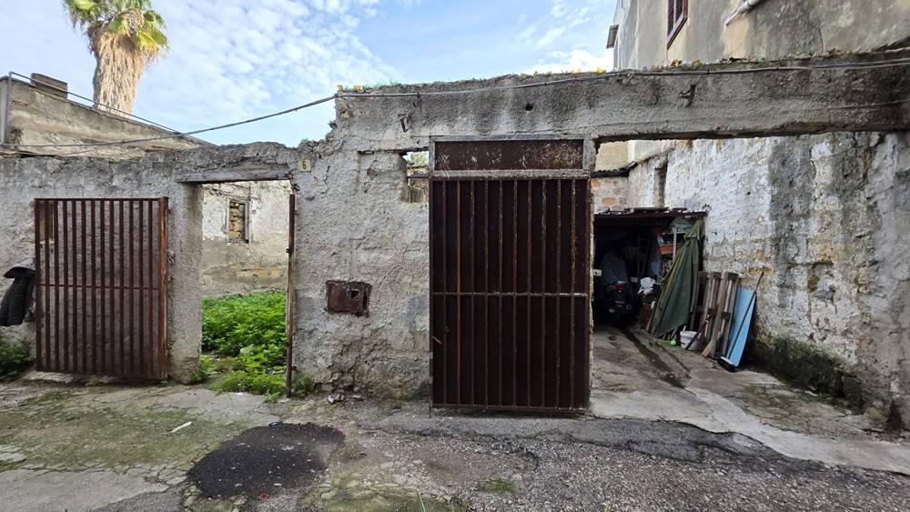 Box in vendita a Ficarazzi