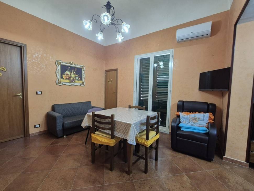 Appartamento in vendita a Palermo, Corso dei Mille