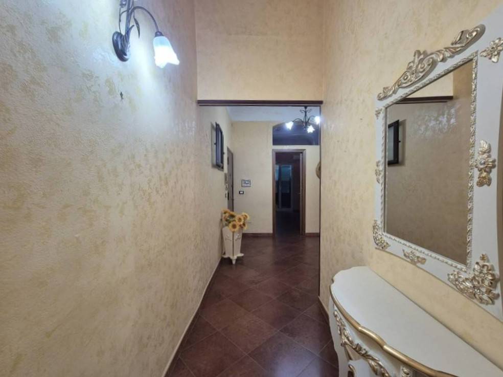 Appartamento in vendita a Palermo, Corso dei Mille