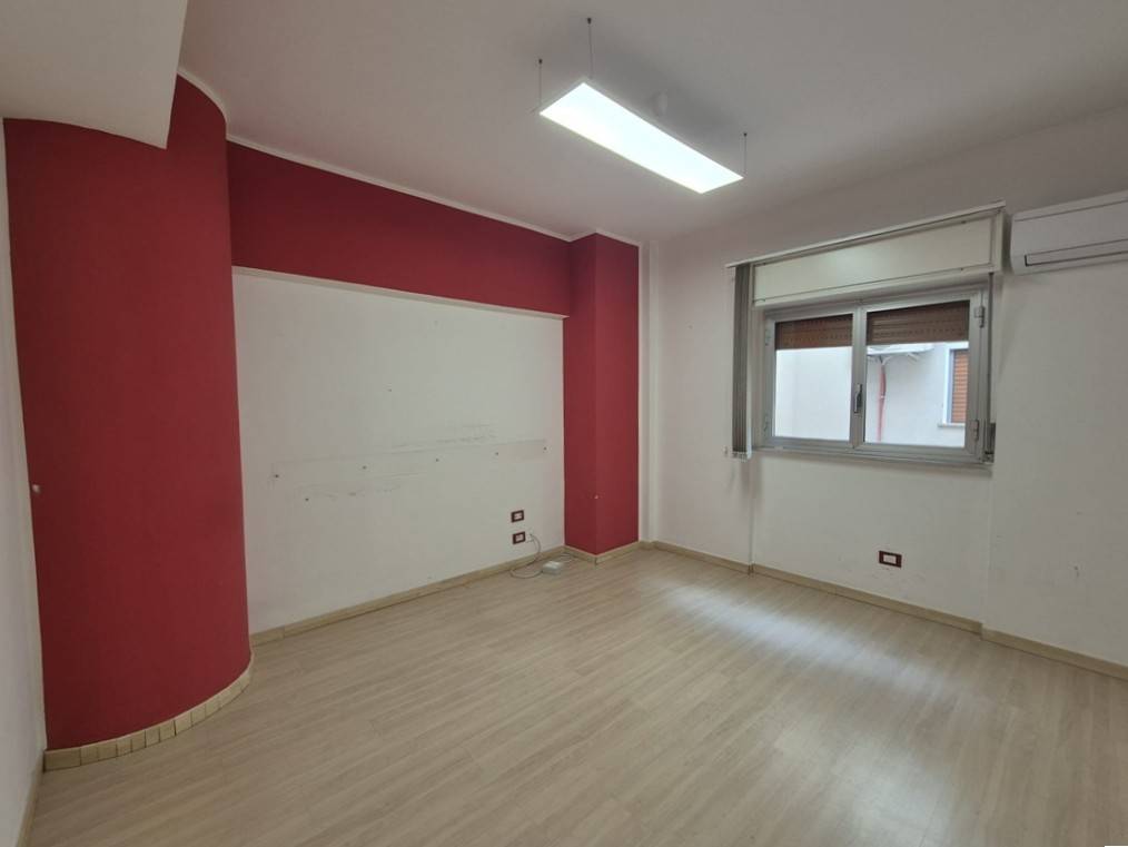 Studio/Ufficio in vendita a Palermo, Strasburgo