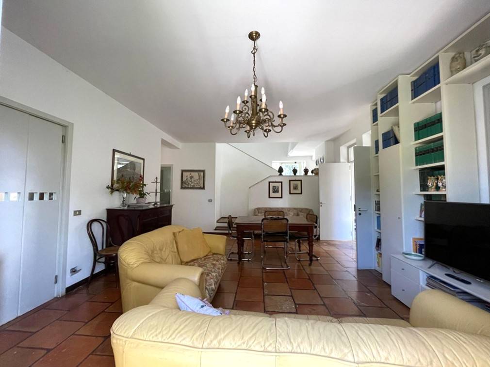 Villa in vendita a Palermo, Mondello