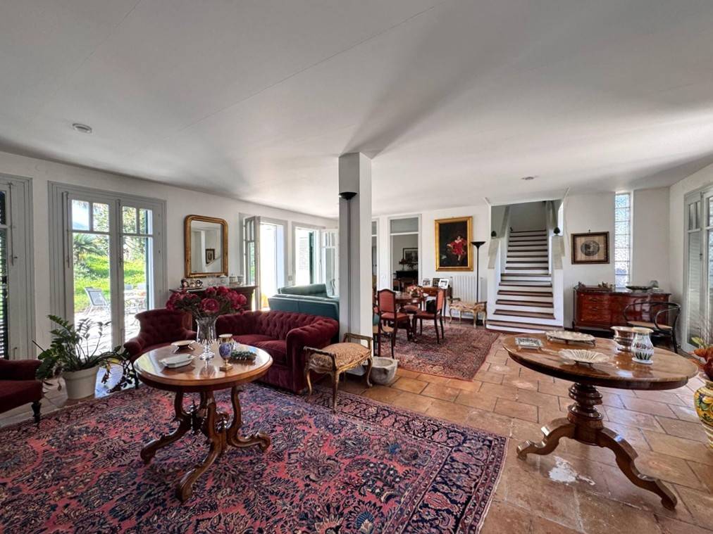 Villa in vendita a Palermo, Mondello