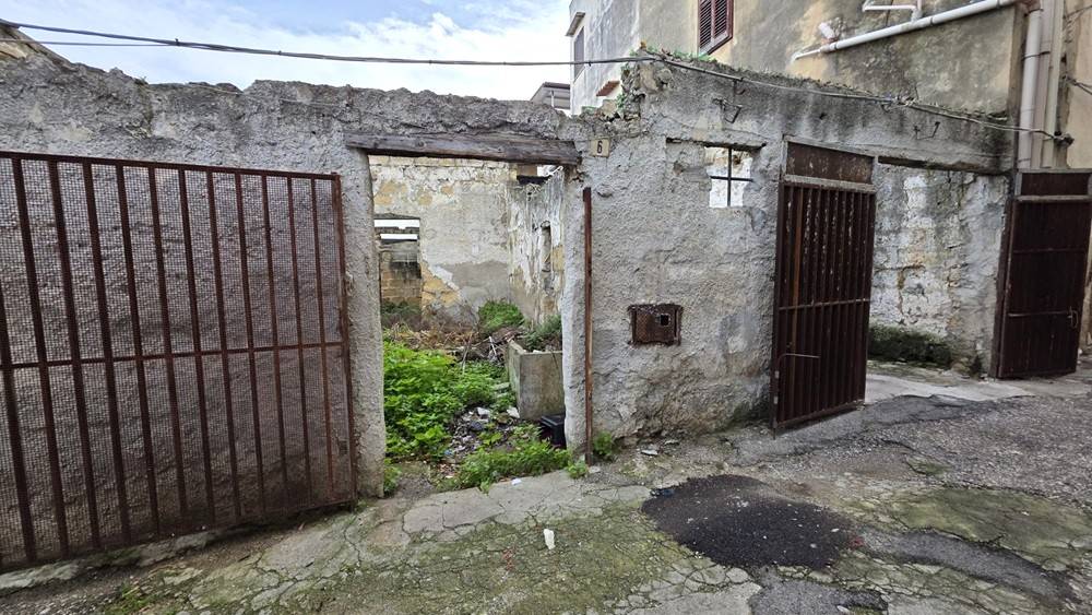 Box in vendita a Ficarazzi