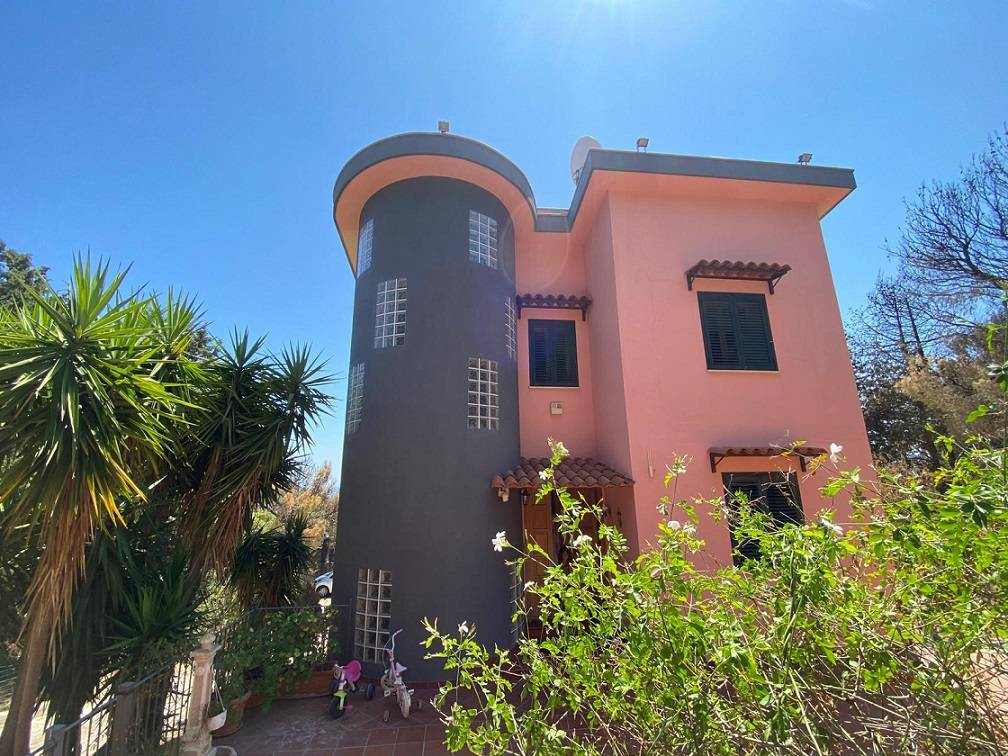 Villa in vendita a Palermo, Castellana