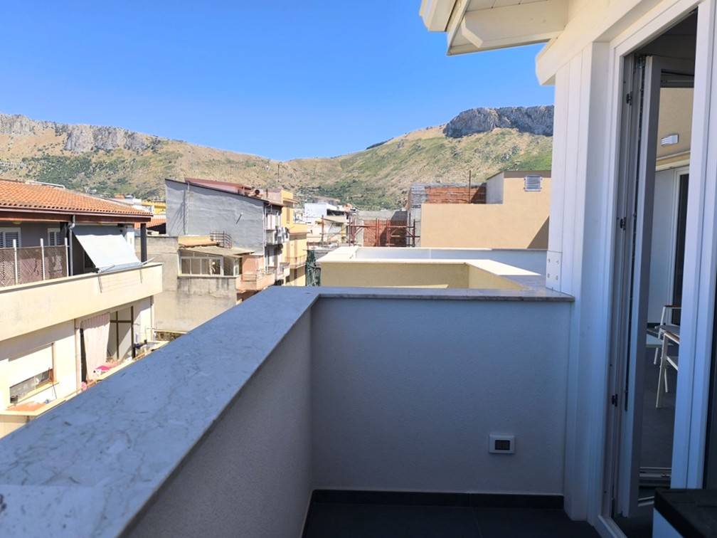Appartamento in vendita a Terrasini
