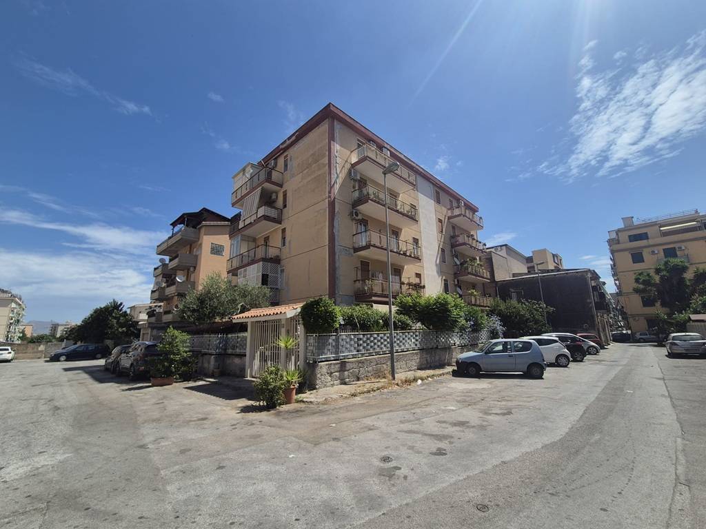 Appartamento in vendita a Palermo, Perpignano