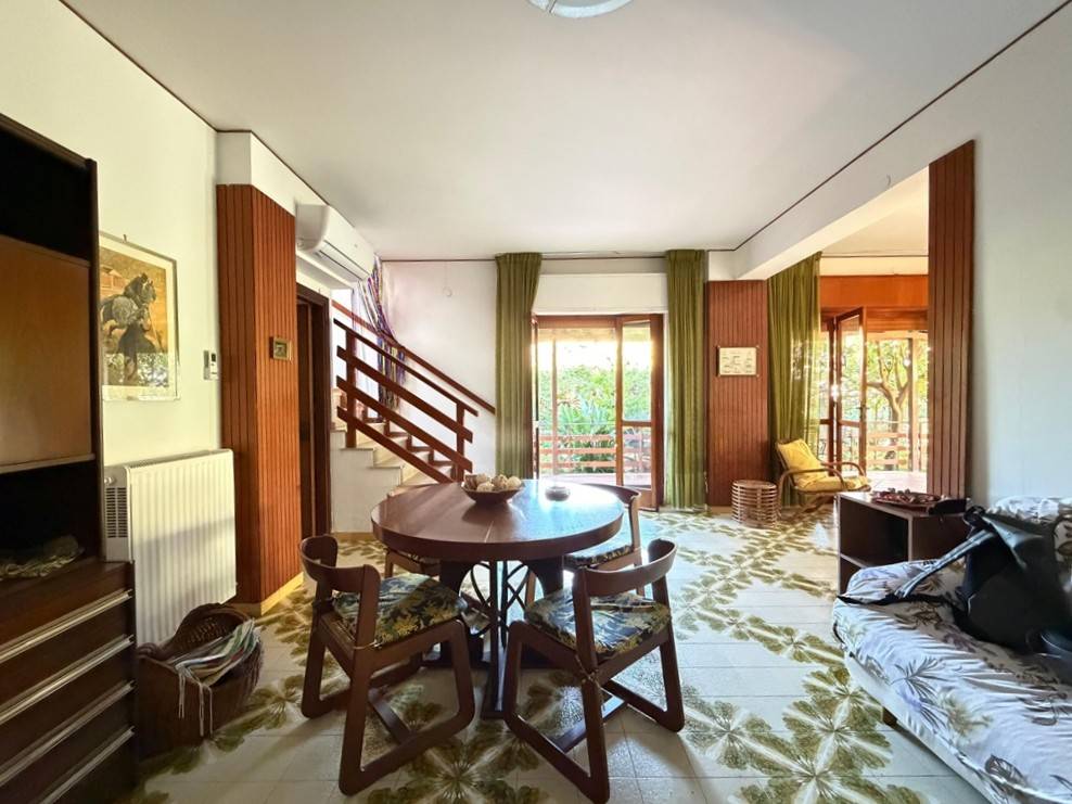 Villa in vendita a Palermo, Mondello