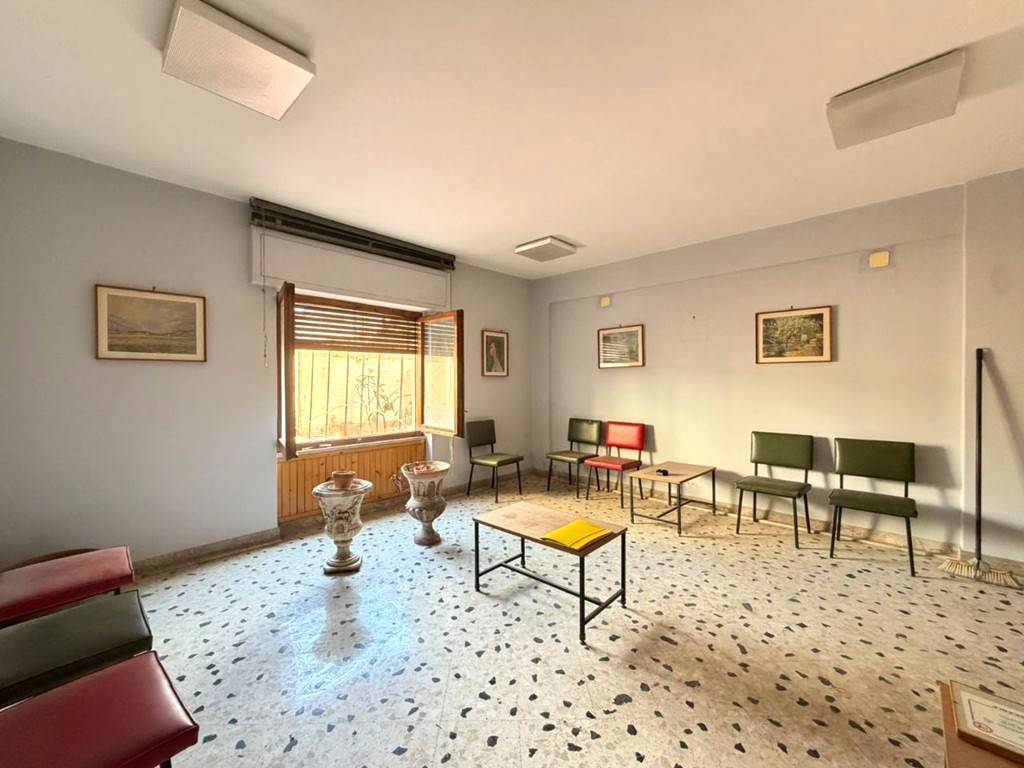 Studio/Ufficio in vendita a Palermo, Tribunale