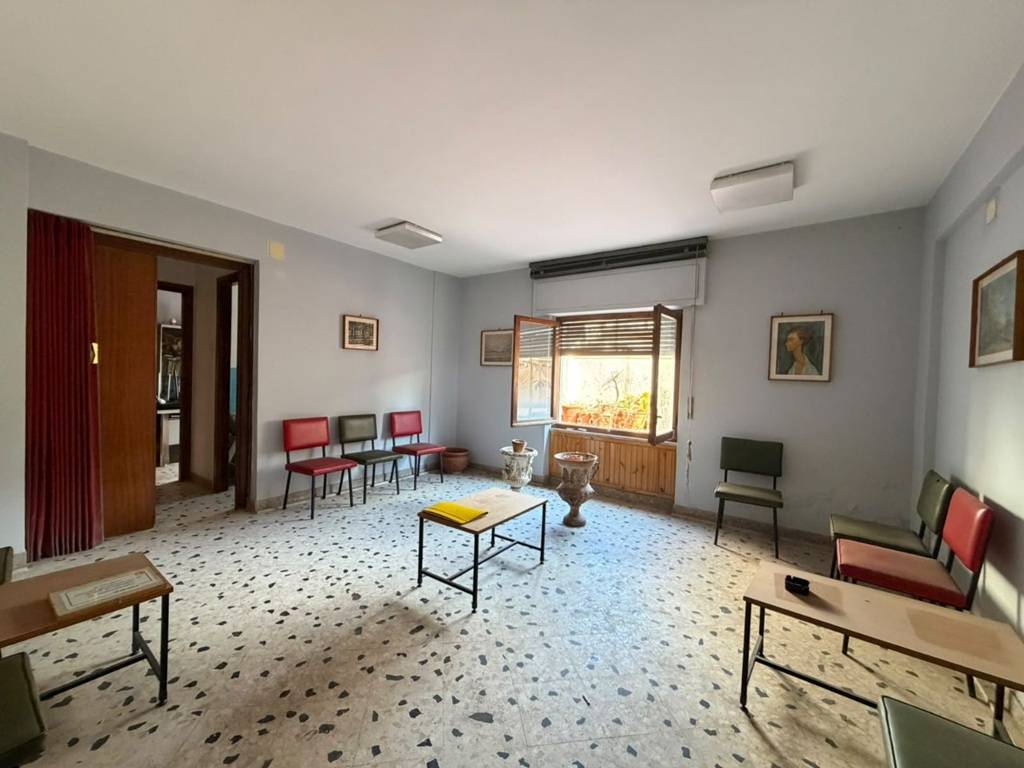 Studio/Ufficio in vendita a Palermo, Tribunale