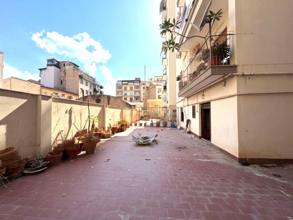 Studio/Ufficio in vendita a Palermo, Tribunale