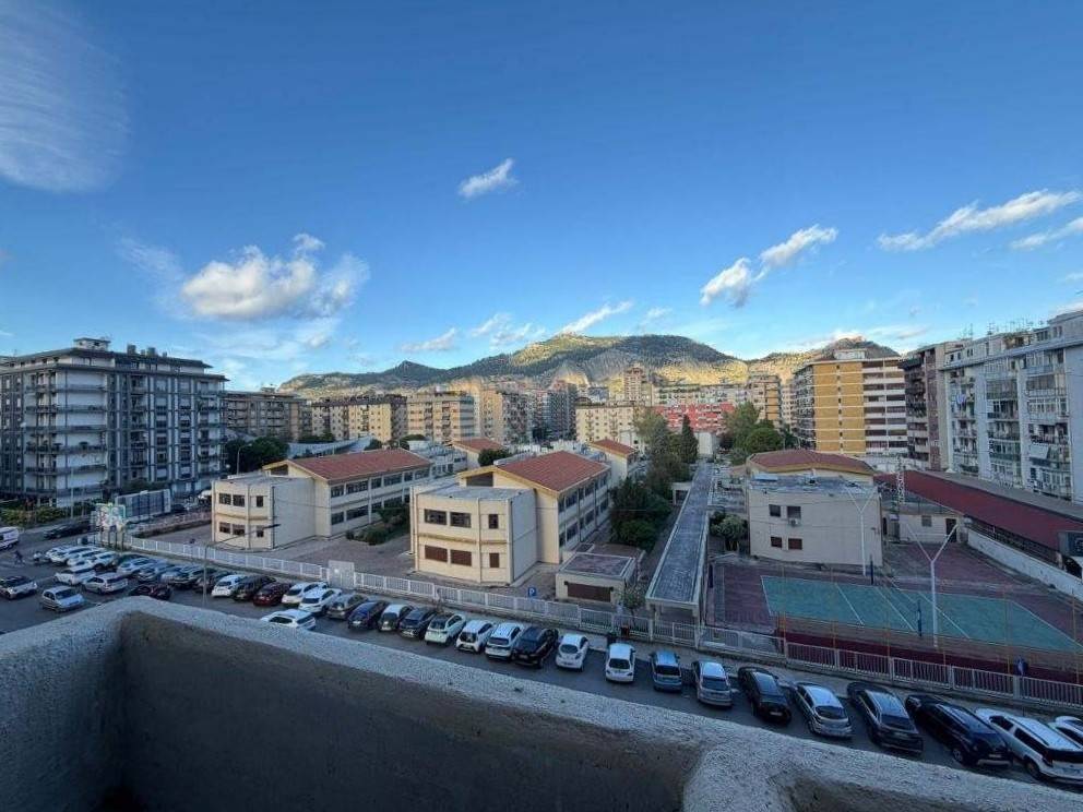 Appartamento in vendita a Palermo, Nebrodi