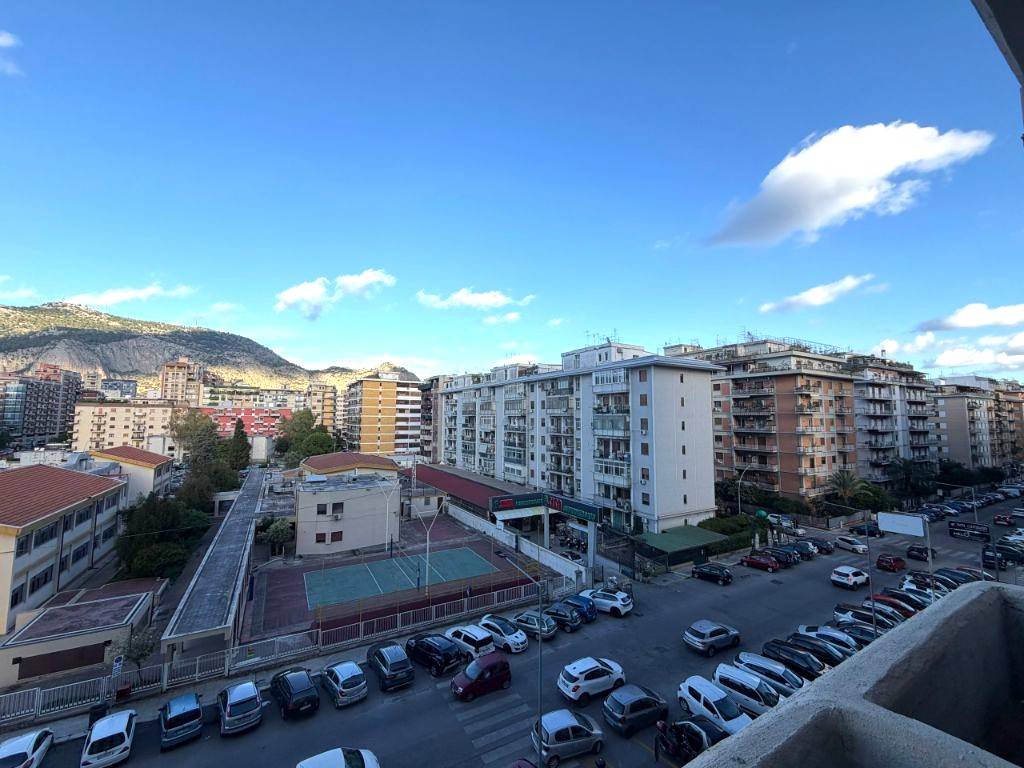 Appartamento in vendita a Palermo, Nebrodi