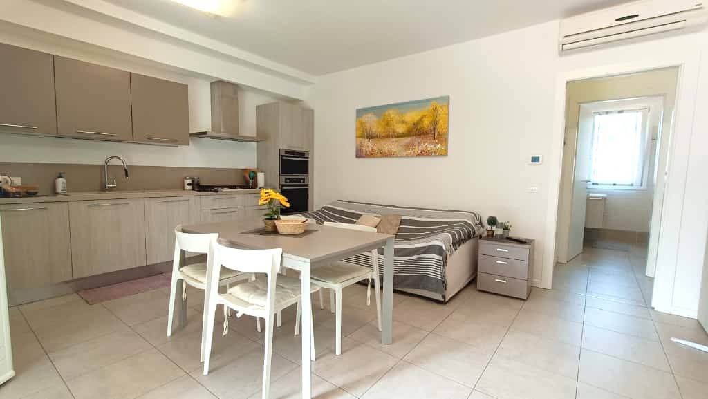 Appartamento in vendita a Peschiera del Garda, Peschiera