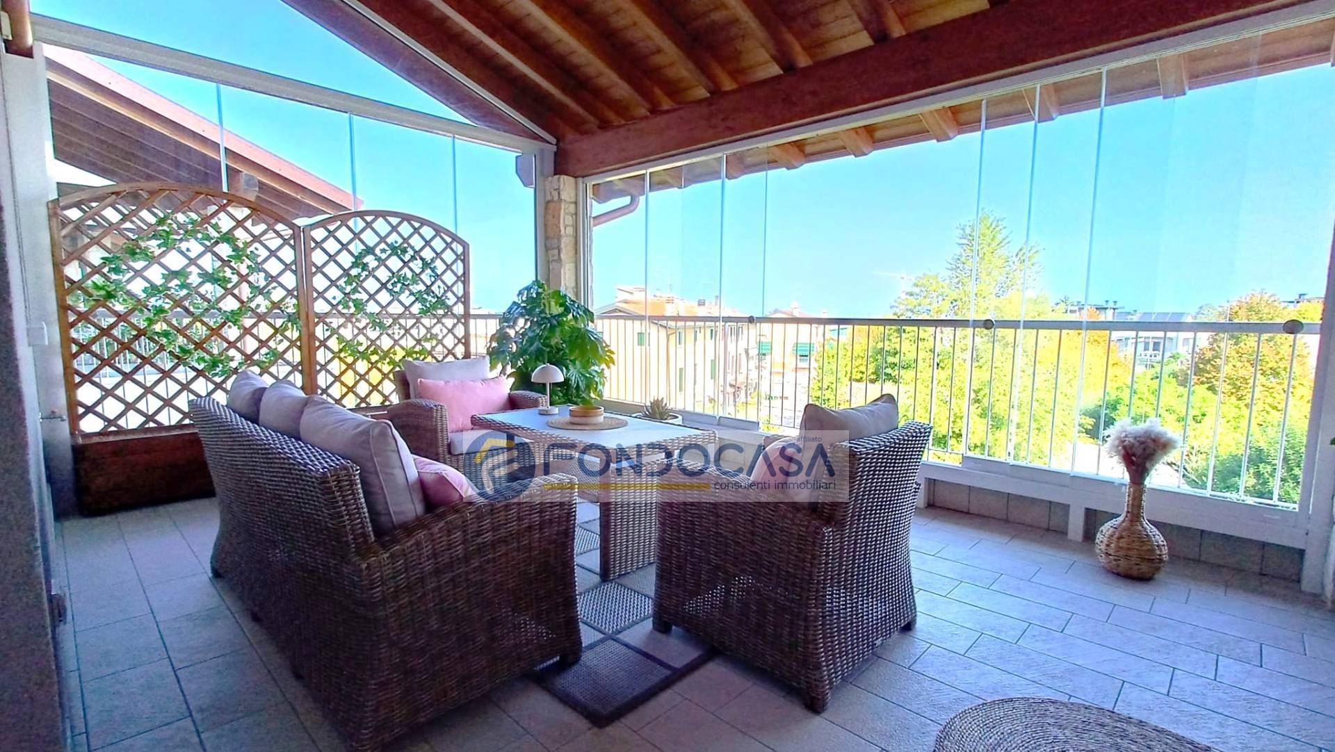 Appartamento in vendita a Peschiera del Garda, San Benedetto