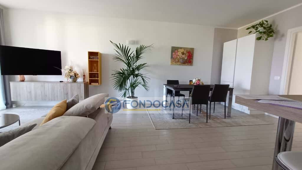 Appartamento in vendita a Peschiera del Garda, San Benedetto