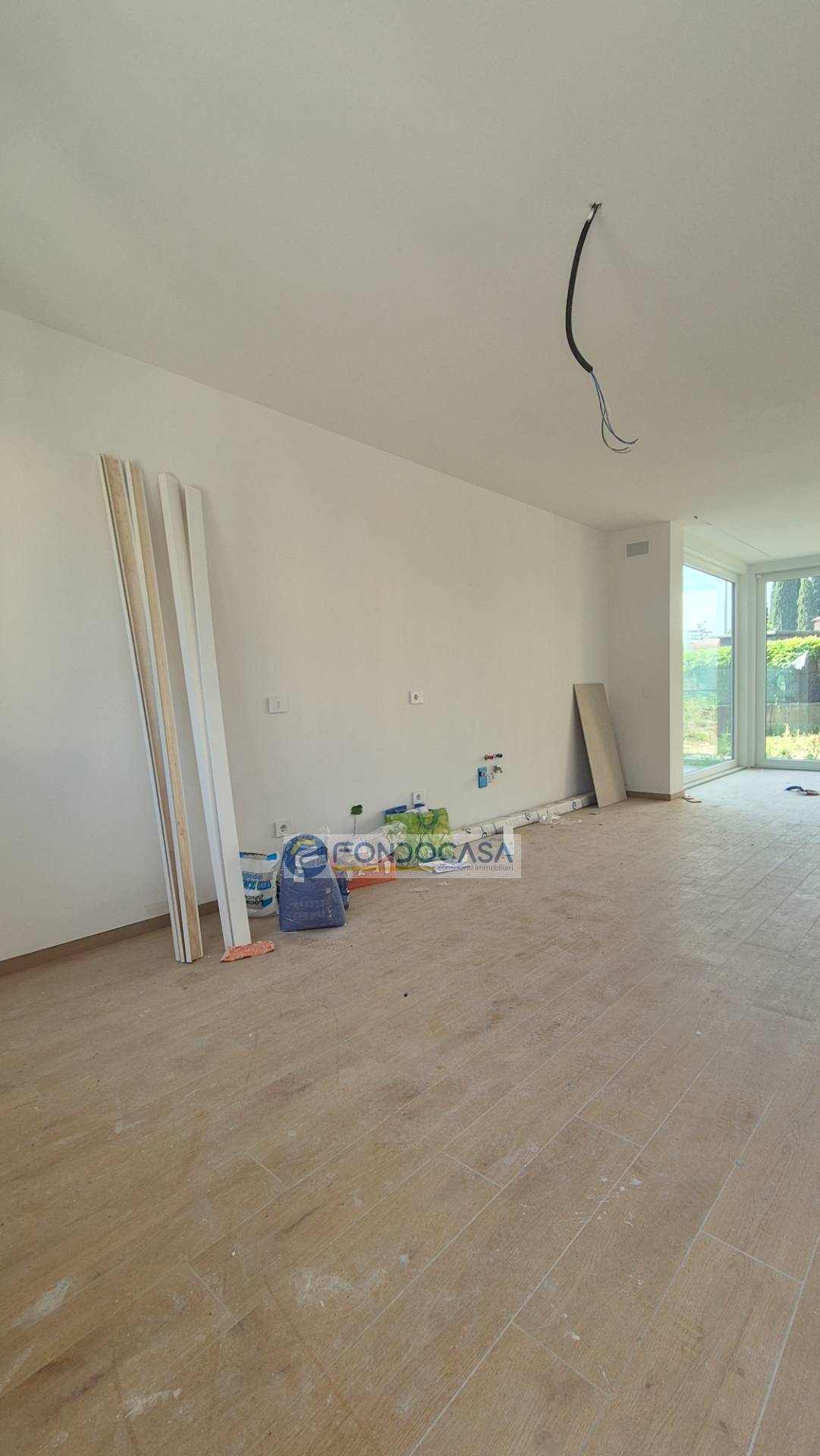Villa bifamiliare in vendita a Peschiera del Garda, Peschiera