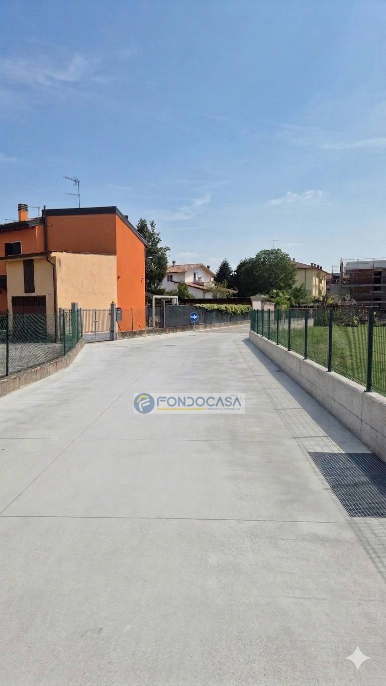 Appartamento in vendita a Castelnuovo del Garda, Castelnuovo
