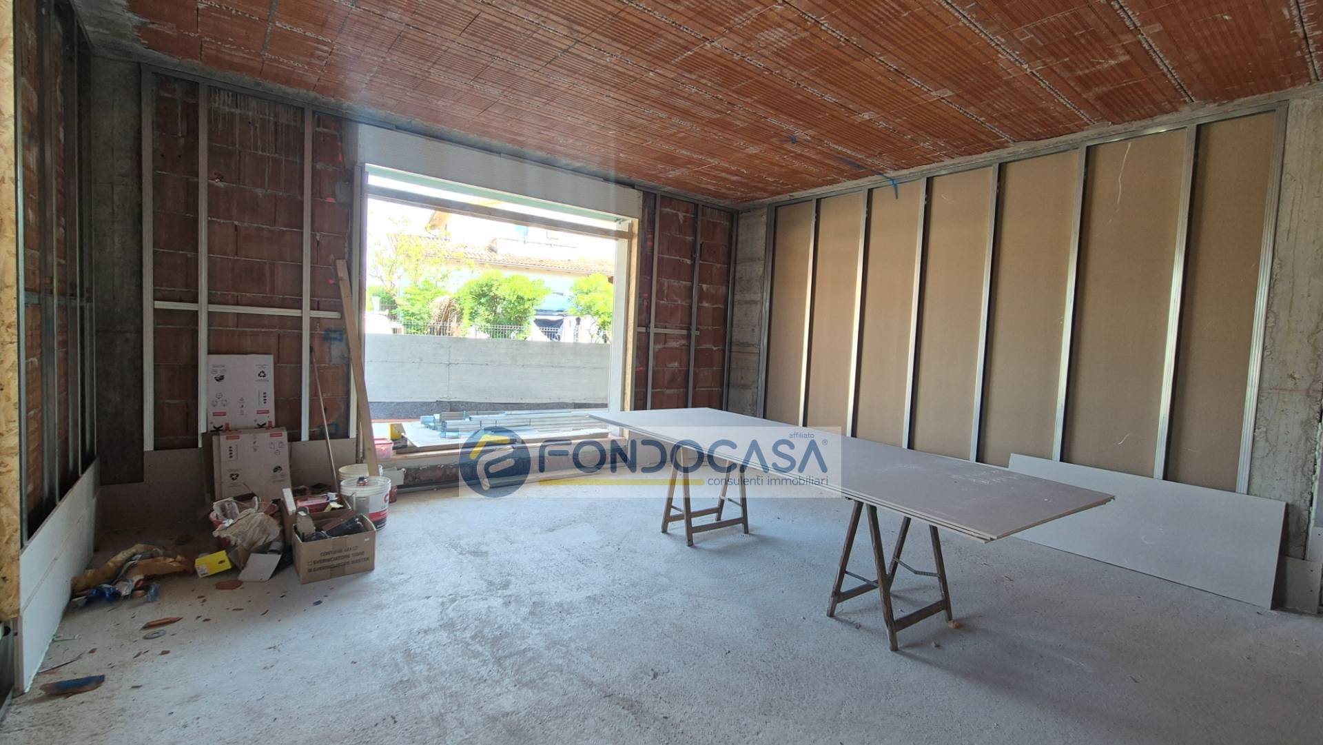 Appartamento in vendita a Castelnuovo del Garda, Castelnuovo
