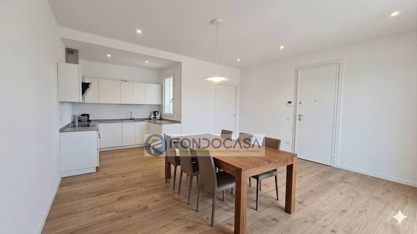 Appartamento in vendita a Castelnuovo del Garda, Castelnuovo