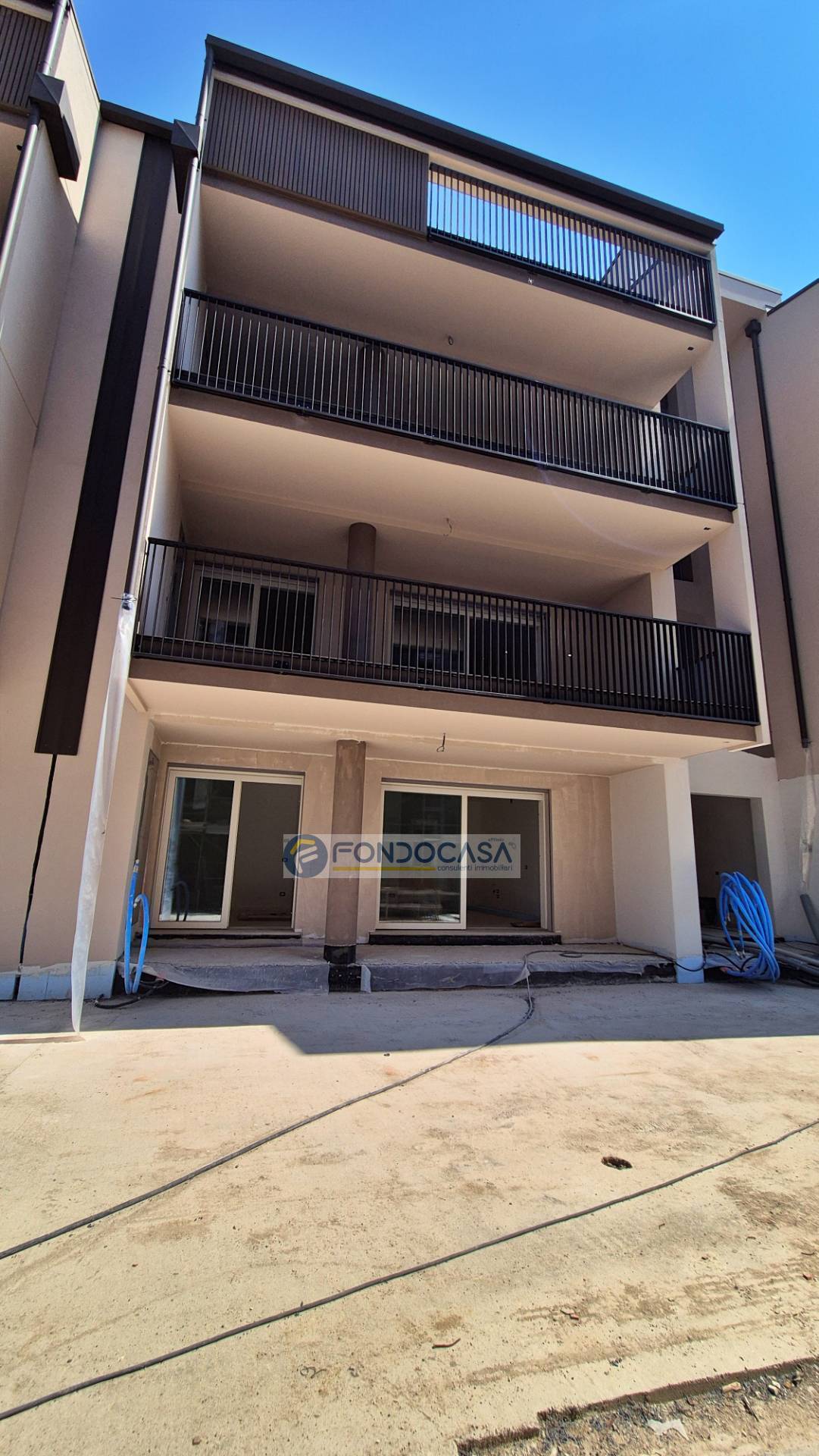 Appartamento in vendita a Peschiera del Garda, Peschiera
