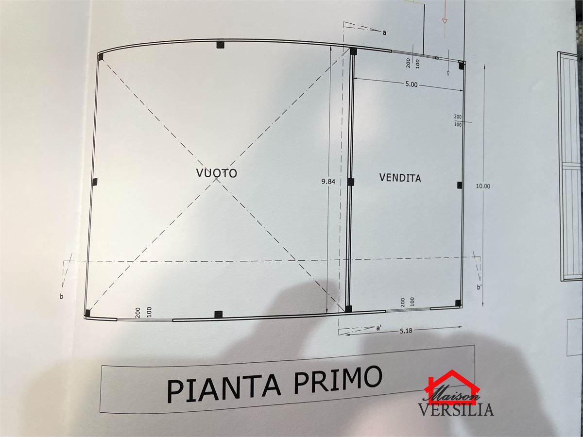 Capannone in vendita a Carrara