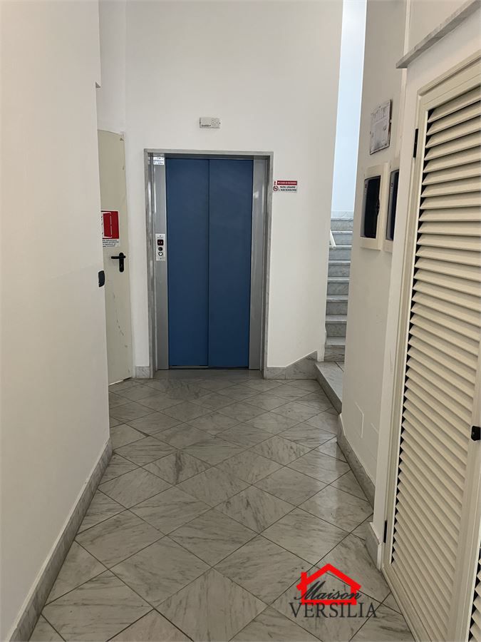 Trilocale in affitto, Massa marina di