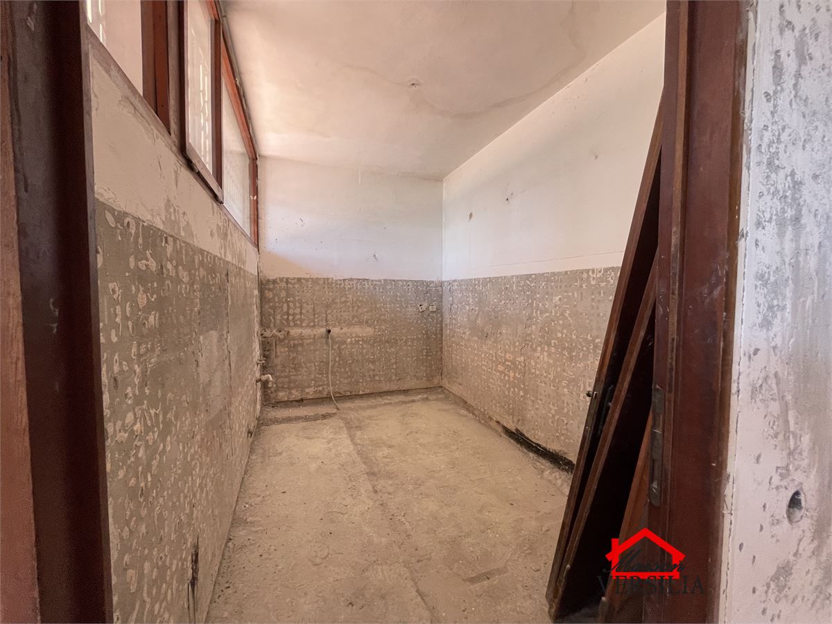 Quadrilocale in vendita a Carrara