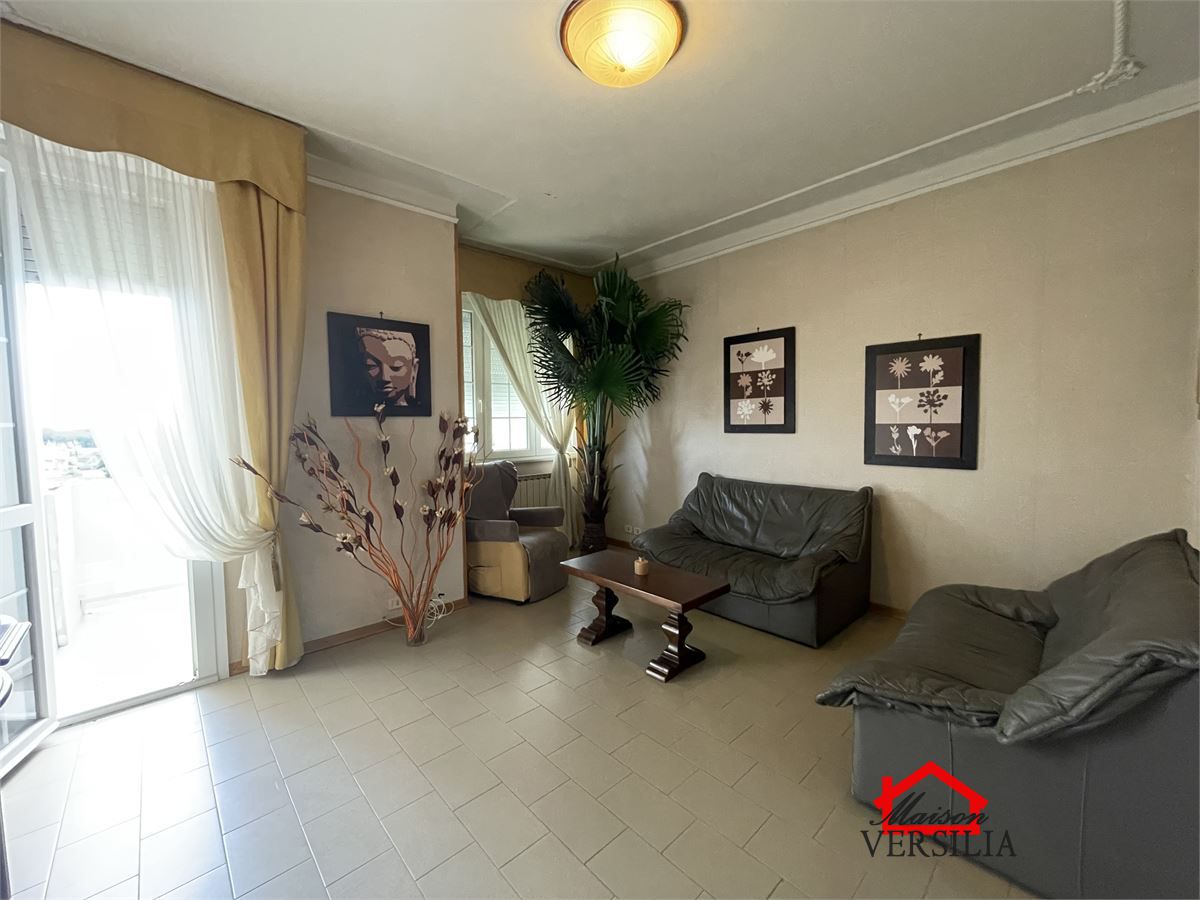 Quadrilocale vista mare, Carrara avenza