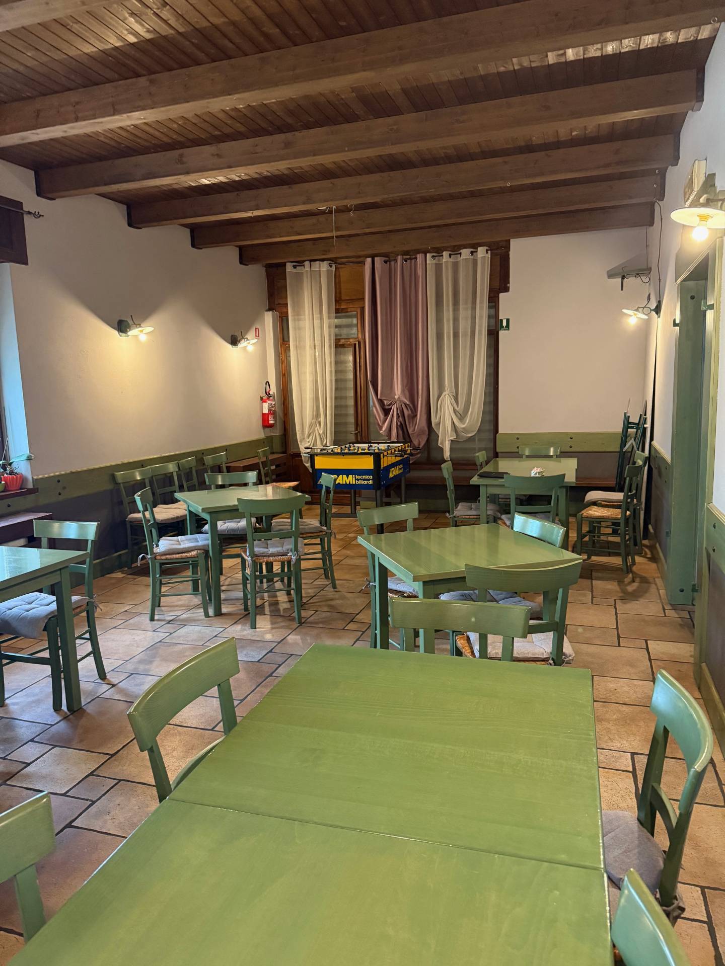 Bar con cucina in vendita a Velo Veronese