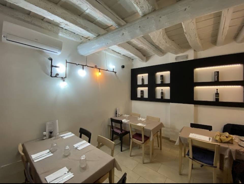 Bar con cucina in vendita a Vigasio